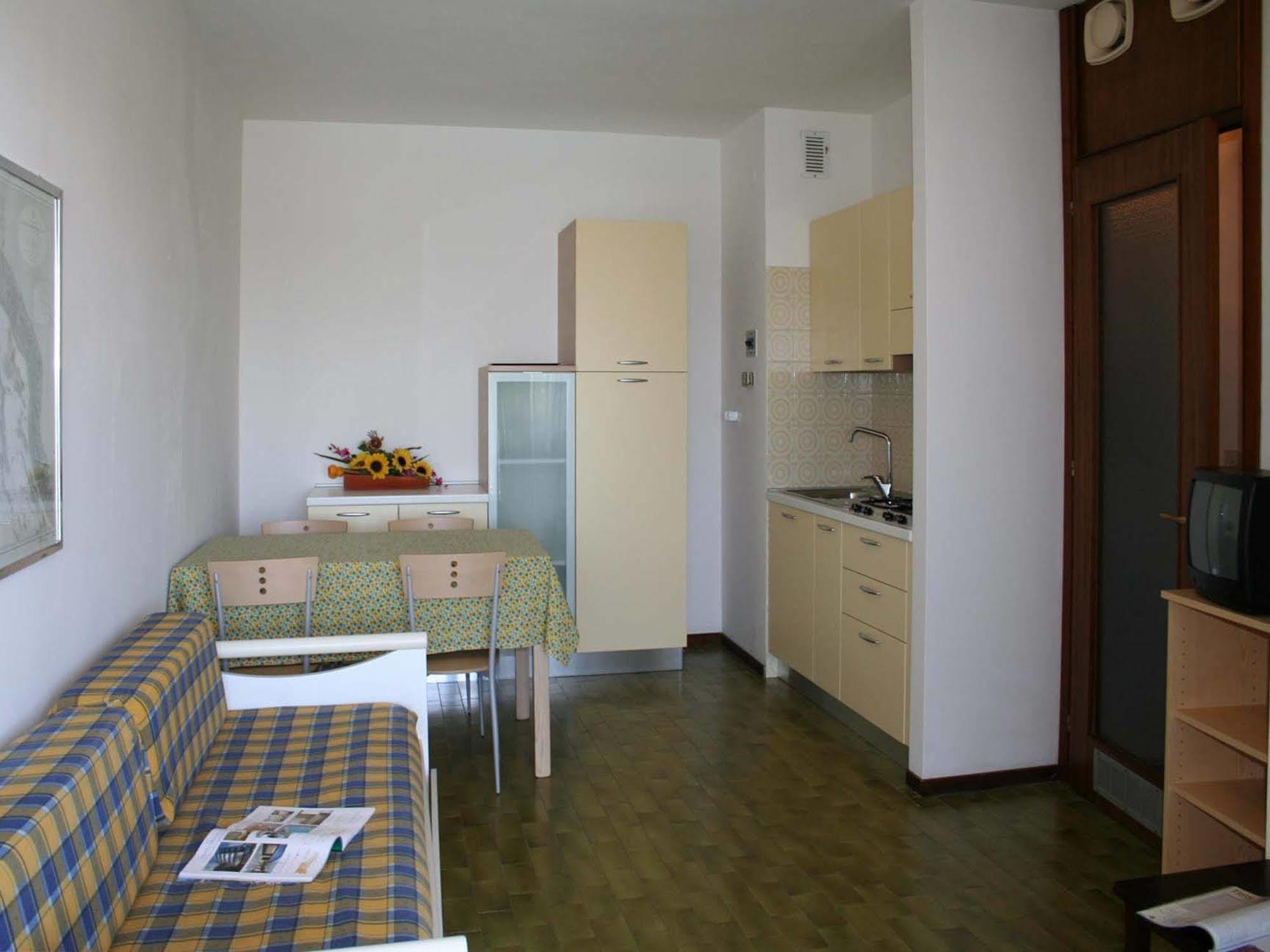 Casa Marina Apartment Lignano Sabbiadoro Luaran gambar