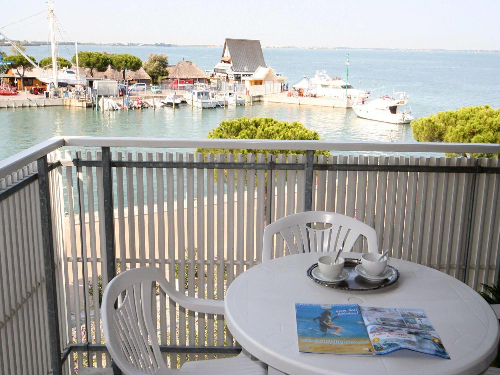 Casa Marina Apartment Lignano Sabbiadoro Luaran gambar